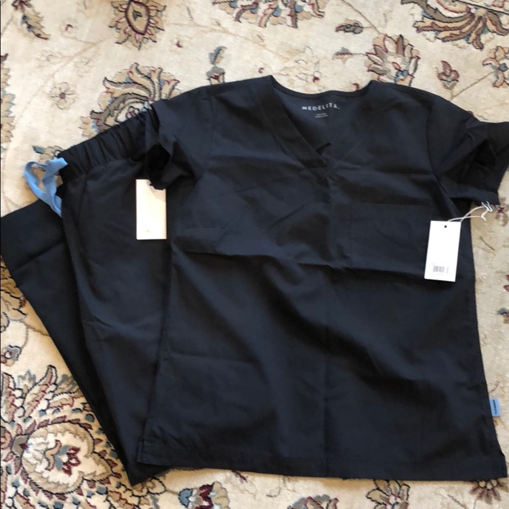 New Black Medelita Scrub Set XS